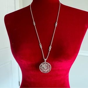 Andrea Candela enhancer and chain